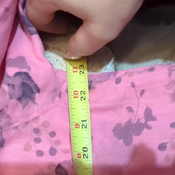 Cut Loose Pink Floral Top - Picture 8 of 9